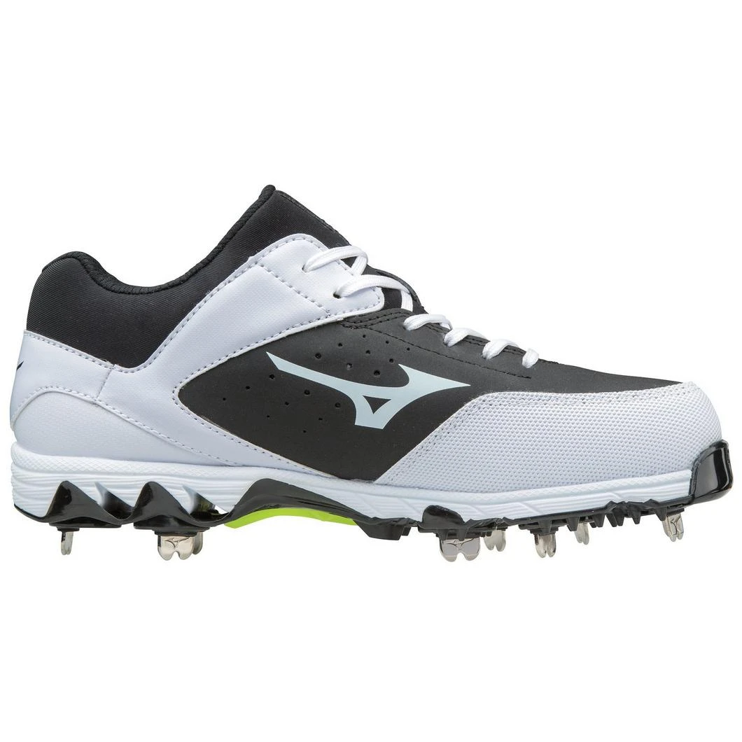 Mizuno 9-Spike Swift 5 Womens Metal Softball Cleat - Image 4